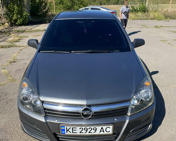 Опель Астра 2006 в Кривом Роге на Automoto.ua Серый Опель Астра, объемом двигателя 1.36 л и пробегом 280 тыс. км за 5000 $, фото 5 на Automoto.ua