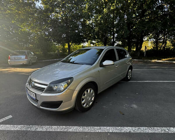 Серый Опель Астра, объемом двигателя 1.36 л и пробегом 211 тыс. км за 4200 $, фото 8 на Automoto.ua