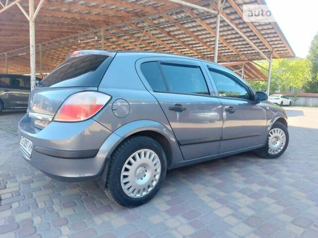 Серый Опель Астра, объемом двигателя 1.4 л и пробегом 90 тыс. км за 5200 $, фото 2 на Automoto.ua