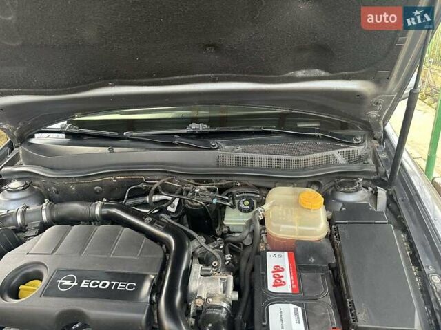 Серый Опель Астра, объемом двигателя 1.69 л и пробегом 150 тыс. км за 6500 $, фото 26 на Automoto.ua