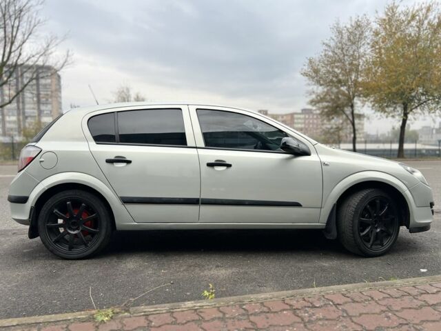 Опель Астра 2006 в Кривом Роге на Automoto.ua Серый Опель Астра, объемом двигателя 1.6 л и пробегом 343 тыс. км за 5000 $, фото 2 на Automoto.ua