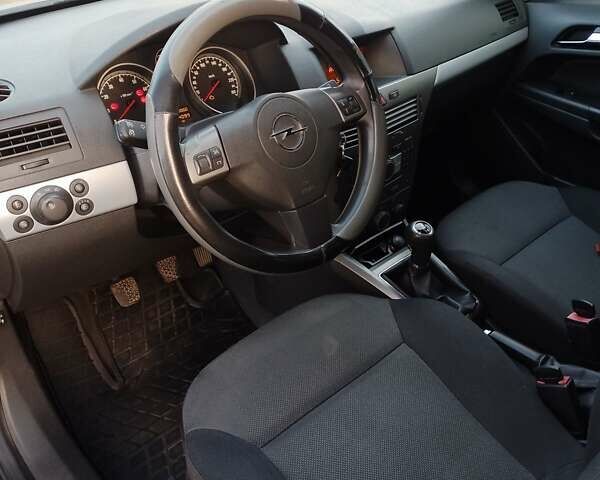Сірий Опель Астра, об'ємом двигуна 1.6 л та пробігом 164 тис. км за 5500 $, фото 9 на Automoto.ua