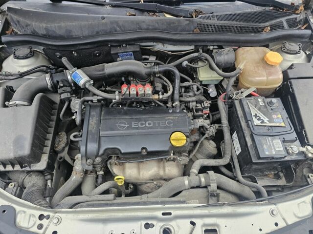 Сірий Опель Астра, об'ємом двигуна 1.4 л та пробігом 181 тис. км за 3600 $, фото 6 на Automoto.ua