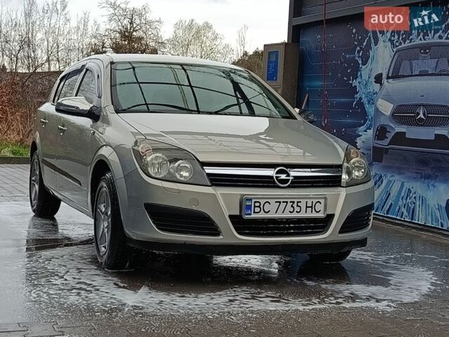 Серый Опель Астра, объемом двигателя 1.39 л и пробегом 194 тыс. км за 2600 $, фото 23 на Automoto.ua