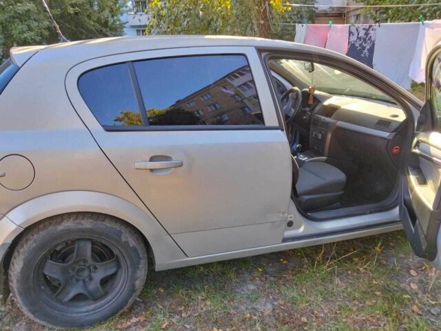 Серый Опель Астра, объемом двигателя 1.6 л и пробегом 290 тыс. км за 3500 $, фото 6 на Automoto.ua