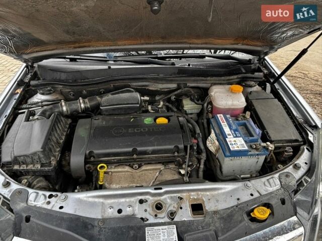 Серый Опель Астра, объемом двигателя 1.6 л и пробегом 280 тыс. км за 4100 $, фото 10 на Automoto.ua