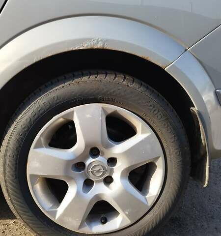 Опель Астра 2006 в Киеве на Automoto.ua Серый Опель Астра, объемом двигателя 1.6 л и пробегом 280 тыс. км за 4200 $, фото 20 на Automoto.ua