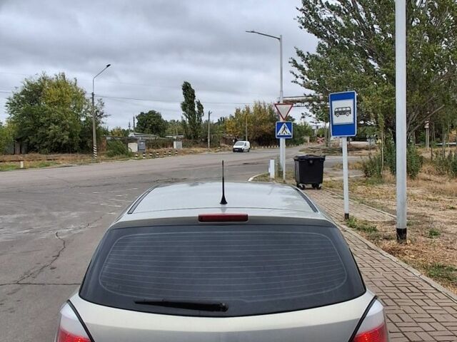 Сірий Опель Астра, об'ємом двигуна 1.4 л та пробігом 220 тис. км за 4000 $, фото 3 на Automoto.ua