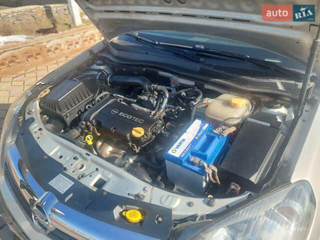 Серый Опель Астра, объемом двигателя 1.4 л и пробегом 200 тыс. км за 4150 $, фото 11 на Automoto.ua