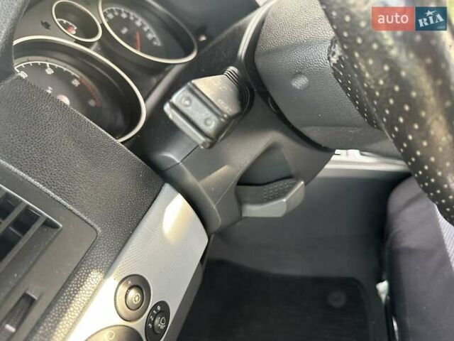 Серый Опель Астра, объемом двигателя 1.69 л и пробегом 150 тыс. км за 6500 $, фото 9 на Automoto.ua