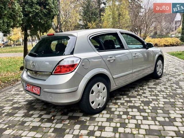 Серый Опель Астра, объемом двигателя 1.6 л и пробегом 160 тыс. км за 4999 $, фото 16 на Automoto.ua