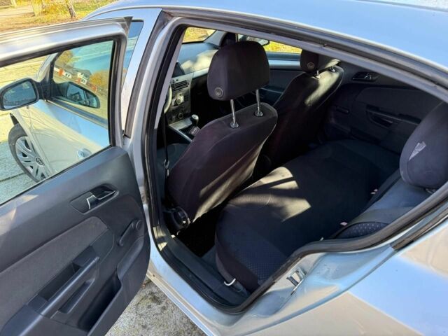 Сірий Опель Астра, об'ємом двигуна 1.6 л та пробігом 240 тис. км за 4200 $, фото 6 на Automoto.ua