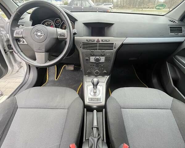 Сірий Опель Астра, об'ємом двигуна 1.36 л та пробігом 221 тис. км за 4600 $, фото 8 на Automoto.ua