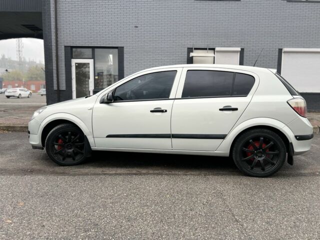 Опель Астра 2006 в Кривом Роге на Automoto.ua Серый Опель Астра, объемом двигателя 1.6 л и пробегом 343 тыс. км за 5000 $, фото 6 на Automoto.ua