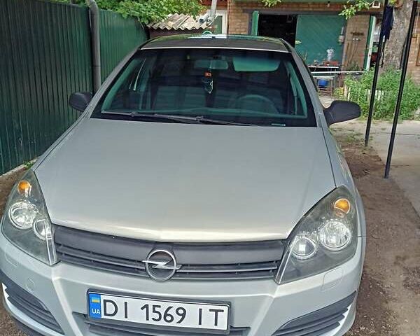 Сірий Опель Астра, об'ємом двигуна 1.36 л та пробігом 252 тис. км за 3600 $, фото 5 на Automoto.ua