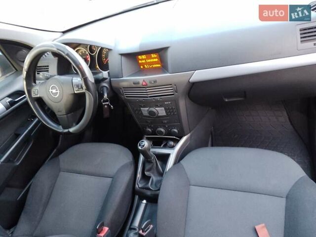 Сірий Опель Астра, об'ємом двигуна 1.6 л та пробігом 164 тис. км за 5500 $, фото 13 на Automoto.ua