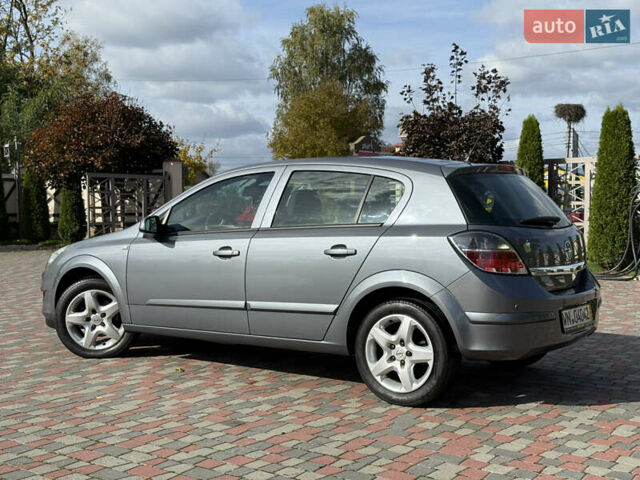 Серый Опель Астра, объемом двигателя 1.6 л и пробегом 180 тыс. км за 6750 $, фото 141 на Automoto.ua