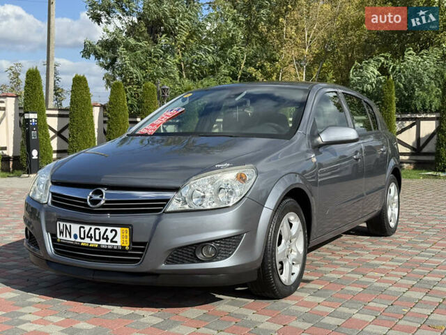 Серый Опель Астра, объемом двигателя 1.6 л и пробегом 180 тыс. км за 6750 $, фото 3 на Automoto.ua