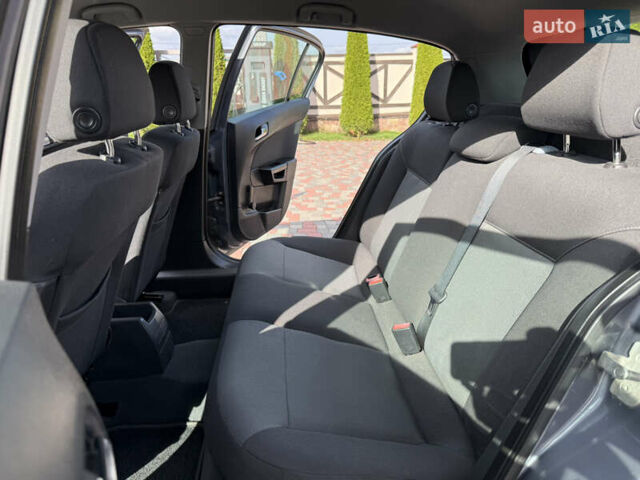 Серый Опель Астра, объемом двигателя 1.6 л и пробегом 180 тыс. км за 6750 $, фото 95 на Automoto.ua