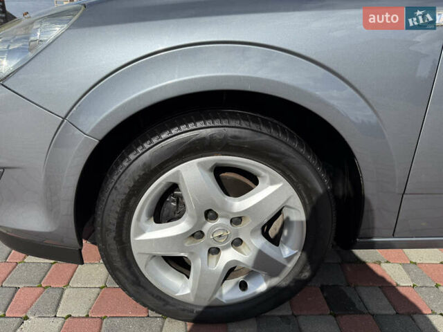 Серый Опель Астра, объемом двигателя 1.6 л и пробегом 180 тыс. км за 6750 $, фото 14 на Automoto.ua