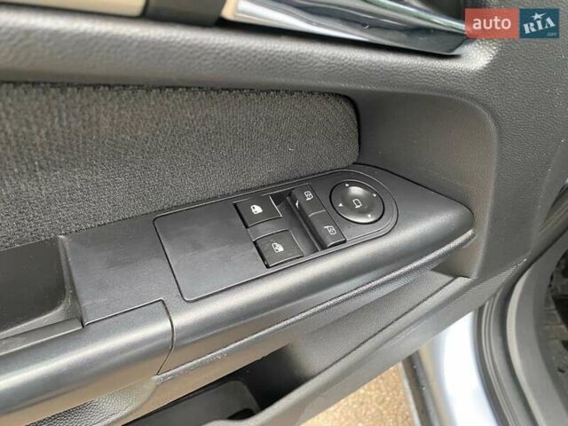 Сірий Опель Астра, об'ємом двигуна 1.6 л та пробігом 257 тис. км за 3800 $, фото 15 на Automoto.ua