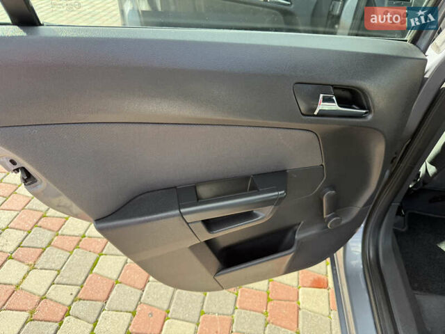 Серый Опель Астра, объемом двигателя 1.6 л и пробегом 180 тыс. км за 6750 $, фото 92 на Automoto.ua