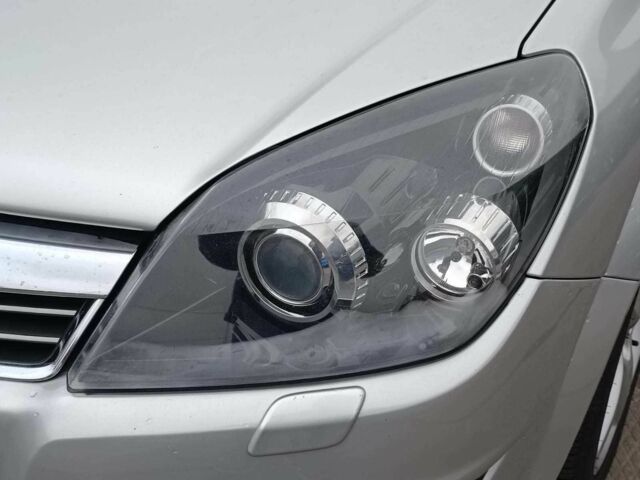 Серый Опель Астра, объемом двигателя 1.6 л и пробегом 255 тыс. км за 6490 $, фото 2 на Automoto.ua