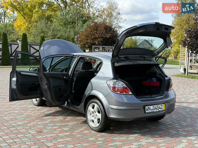 Серый Опель Астра, объемом двигателя 1.6 л и пробегом 180 тыс. км за 6750 $, фото 130 на Automoto.ua