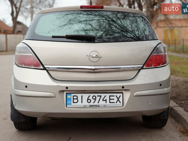 Сірий Опель Астра, об'ємом двигуна 1.6 л та пробігом 252 тис. км за 5400 $, фото 4 на Automoto.ua