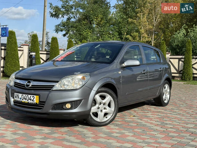 Серый Опель Астра, объемом двигателя 1.6 л и пробегом 180 тыс. км за 6750 $, фото 135 на Automoto.ua
