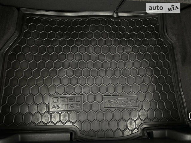 Сірий Опель Астра, об'ємом двигуна 1.6 л та пробігом 71 тис. км за 6000 $, фото 39 на Automoto.ua