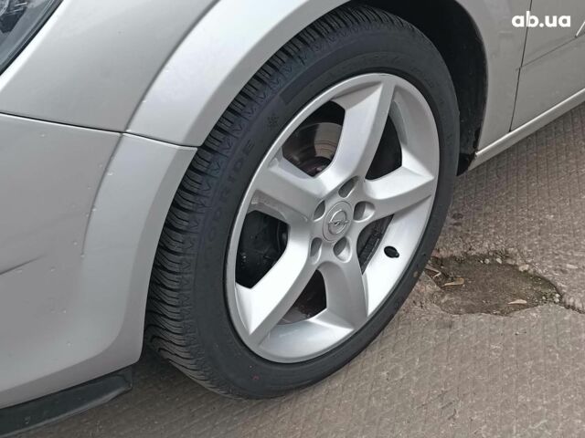 Серый Опель Астра, объемом двигателя 1.6 л и пробегом 255 тыс. км за 6490 $, фото 3 на Automoto.ua