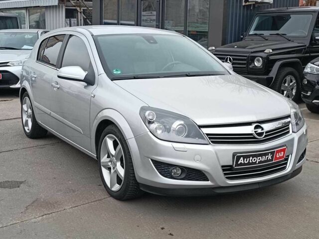 Серый Опель Астра, объемом двигателя 1.6 л и пробегом 255 тыс. км за 6490 $, фото 5 на Automoto.ua
