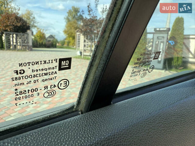 Серый Опель Астра, объемом двигателя 1.6 л и пробегом 180 тыс. км за 6750 $, фото 91 на Automoto.ua