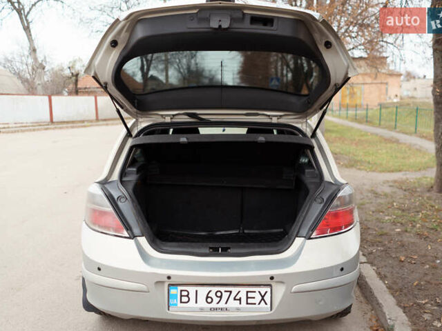 Сірий Опель Астра, об'ємом двигуна 1.6 л та пробігом 252 тис. км за 5400 $, фото 23 на Automoto.ua