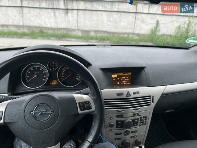 Опель Астра 2007 в Киеве на Automoto.ua Серый Опель Астра, объемом двигателя 1.6 л и пробегом 235 тыс. км за 5200 $, фото 5 на Automoto.ua