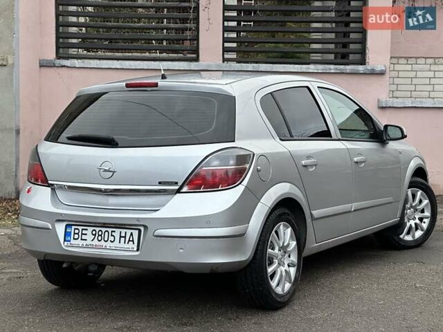 Серый Опель Астра, объемом двигателя 1.8 л и пробегом 247 тыс. км за 5500 $, фото 16 на Automoto.ua