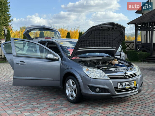 Серый Опель Астра, объемом двигателя 1.6 л и пробегом 180 тыс. км за 6750 $, фото 124 на Automoto.ua