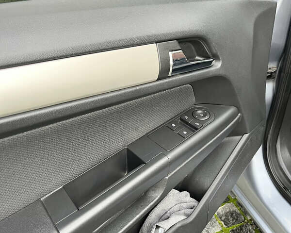 Сірий Опель Астра, об'ємом двигуна 1.6 л та пробігом 199 тис. км за 4999 $, фото 19 на Automoto.ua