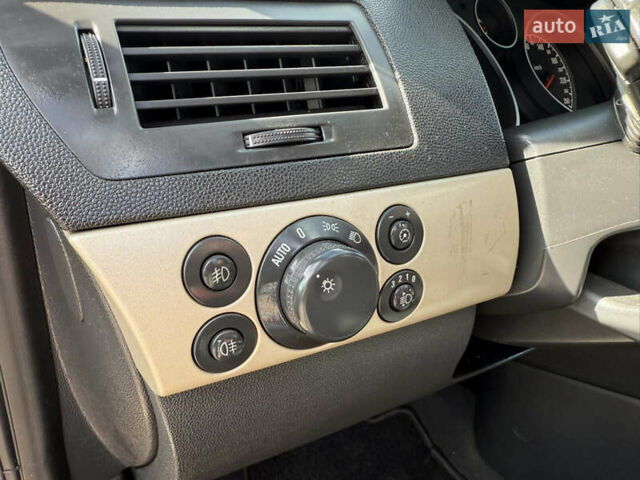 Серый Опель Астра, объемом двигателя 1.6 л и пробегом 180 тыс. км за 6750 $, фото 61 на Automoto.ua