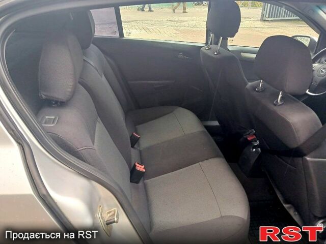 Серый Опель Астра, объемом двигателя 1.6 л и пробегом 281 тыс. км за 4950 $, фото 9 на Automoto.ua