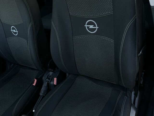 Серый Опель Астра, объемом двигателя 1.7 л и пробегом 300 тыс. км за 4000 $, фото 7 на Automoto.ua