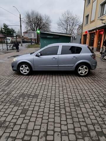 Серый Опель Астра, объемом двигателя 1.6 л и пробегом 216 тыс. км за 4300 $, фото 8 на Automoto.ua