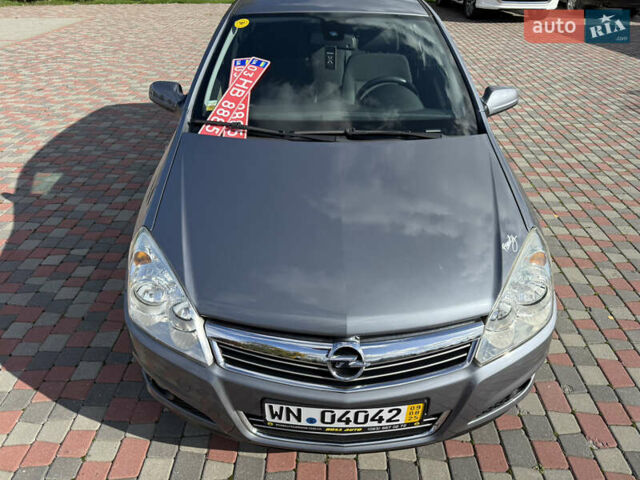 Серый Опель Астра, объемом двигателя 1.6 л и пробегом 180 тыс. км за 6750 $, фото 22 на Automoto.ua