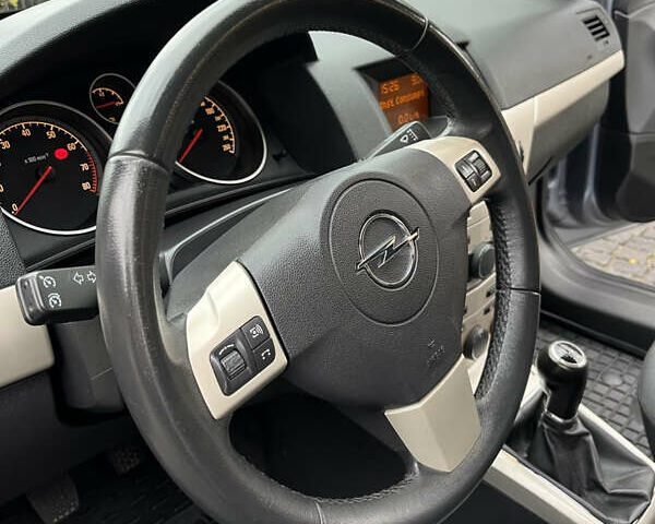 Сірий Опель Астра, об'ємом двигуна 1.6 л та пробігом 199 тис. км за 4999 $, фото 16 на Automoto.ua