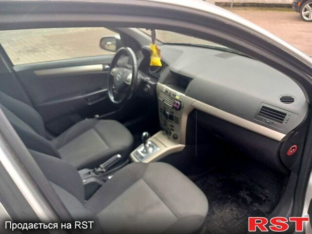 Серый Опель Астра, объемом двигателя 1.6 л и пробегом 281 тыс. км за 4950 $, фото 8 на Automoto.ua