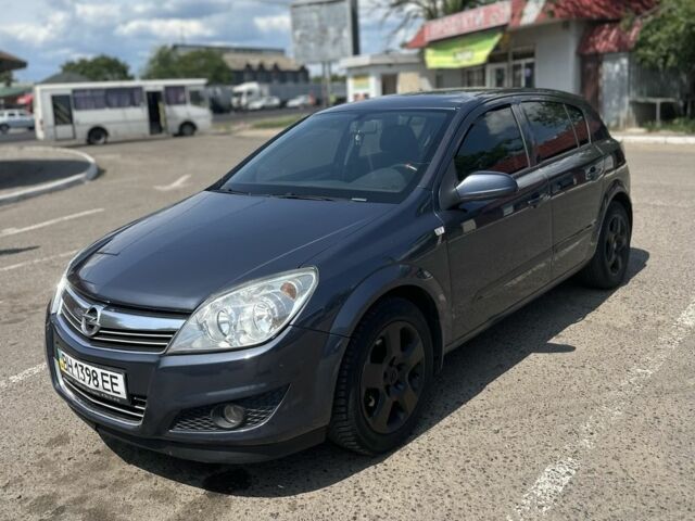 Серый Опель Астра, объемом двигателя 1.6 л и пробегом 916 тыс. км за 3400 $, фото 2 на Automoto.ua