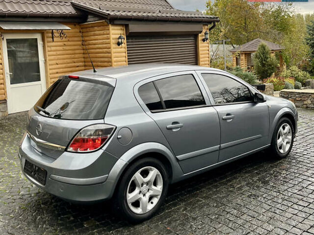 Сірий Опель Астра, об'ємом двигуна 1.6 л та пробігом 199 тис. км за 4999 $, фото 9 на Automoto.ua