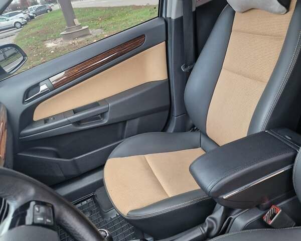 Серый Опель Астра, объемом двигателя 1.6 л и пробегом 255 тыс. км за 6200 $, фото 17 на Automoto.ua