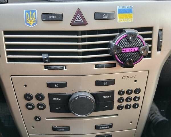 Сірий Опель Астра, об'ємом двигуна 1.6 л та пробігом 280 тис. км за 4950 $, фото 15 на Automoto.ua